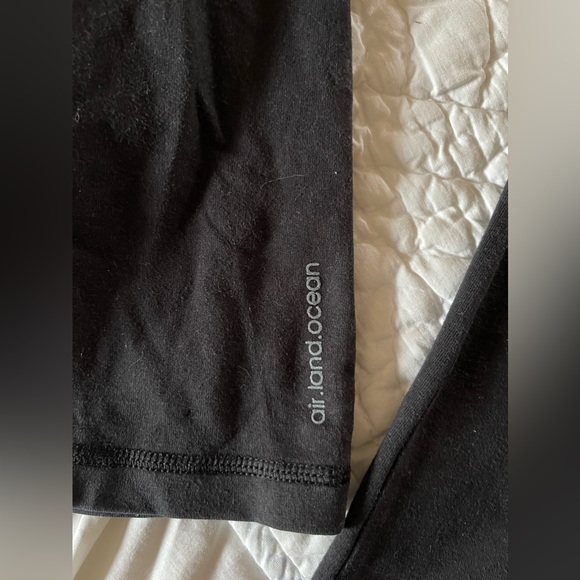 ALO flare leggings - Picture 2 of 8